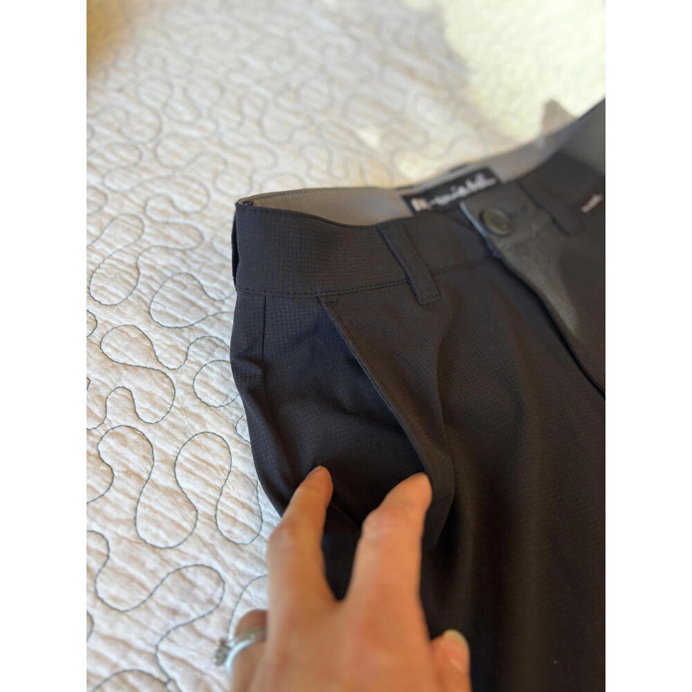 Travis Mathew Boy's Size 8 Black Shorts #613‎ - Picture 3 of 9
